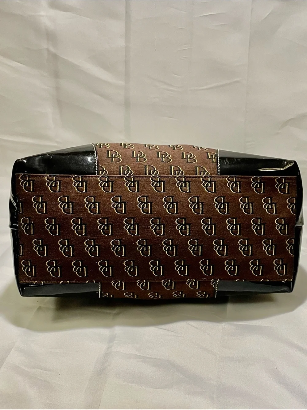 Dooney & Bourke Nikki Shadow Signature Monogram Hobo Bag, EUC